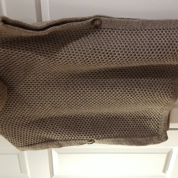 HOLT RENFREW 50% wool 50% Acrylic big button side poncho sweater in tan color - Picture 2 of 4